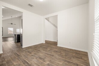 404 Pentire Way in Hutto, TX - Building Photo - Building Photo