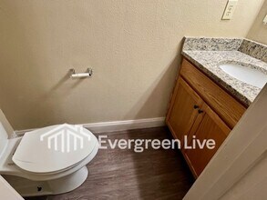 105 Barnsbury Ct in Raeford, NC - Building Photo - Building Photo