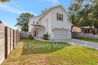 2703 E Surrey Dr in North Charleston, SC - Building Photo - Building Photo