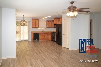 104 Austin Ln in Benton, AR - Building Photo - Building Photo