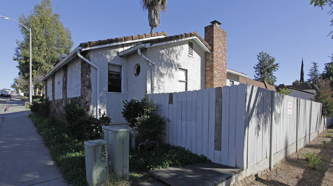 1257 E Grand Ave in Escondido, CA - Building Photo - Building Photo