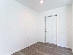 5565 Lavender Ave in North Port, FL - Building Photo - Building Photo