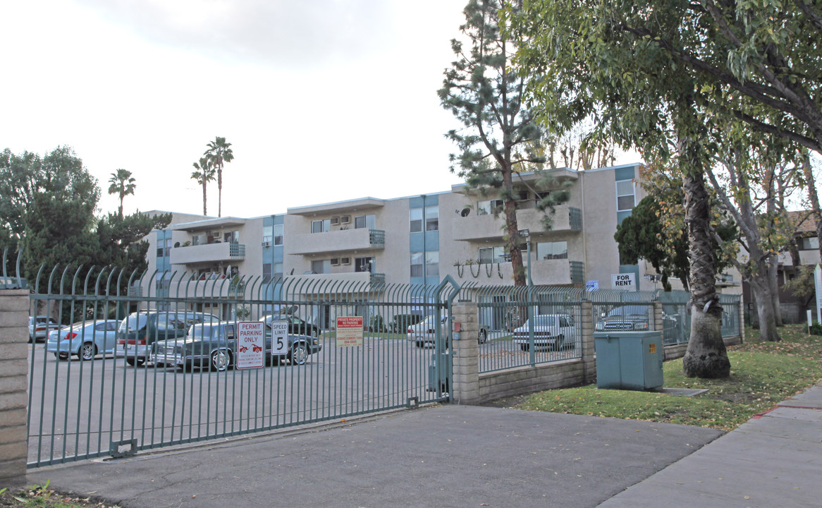 Reflections at Wyandotte in Reseda, CA - Building Photo