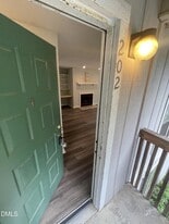 5155 Windy Hill Dr, Unit 202 in Raleigh, NC - Building Photo