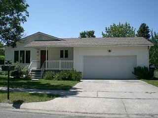 property at 419 N 20th Ave