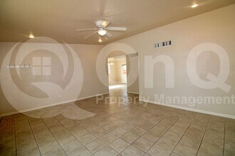 4043 E Deseret Dr in Tucson, AZ - Building Photo - Building Photo