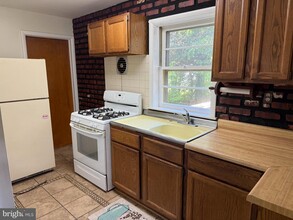 7428 Nigh Rd in Falls Church, VA - Building Photo - Building Photo