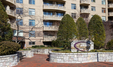 Crescent Plaza Condominium in Bethesda, MD - Building Photo - Building Photo