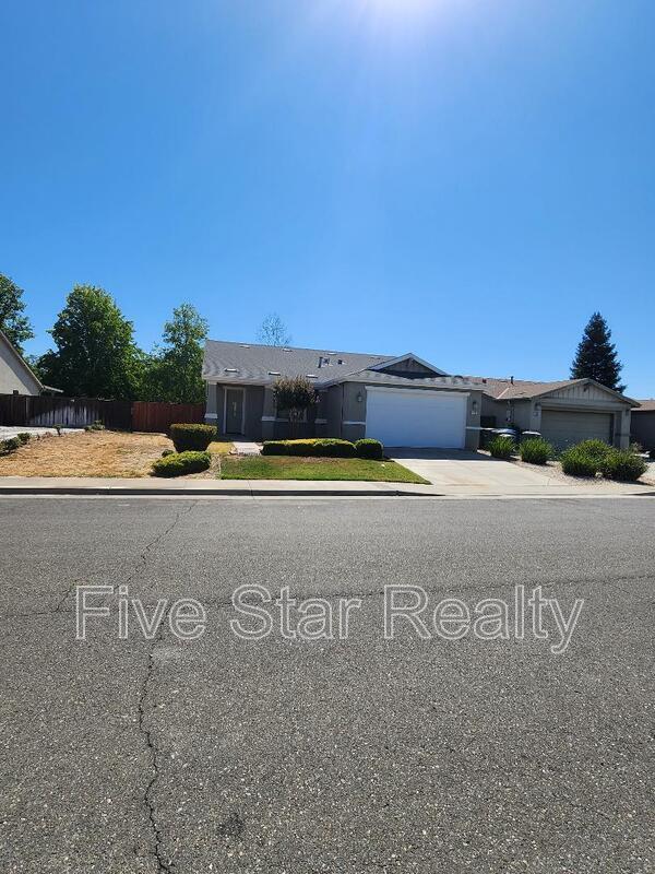 9539 Poplar Way in Live Oak, CA - Building Photo - Building Photo