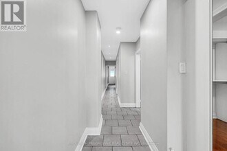 1898 Avenue Rd in Toronto, ON - Building Photo - Building Photo