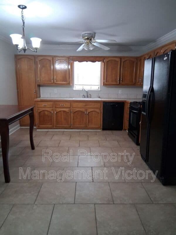 3567 Queenstown Rd in Trussville, AL - Building Photo - Building Photo