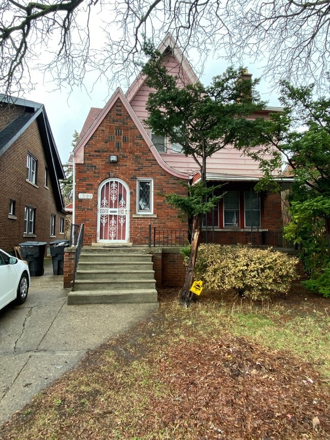 17189 Santa Rosa Dr, Unit 17189 Santa Rosa 1