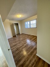 641 lovedale dr, Unit Apt #1 in Kingsport, TN - Foto de edificio - Building Photo