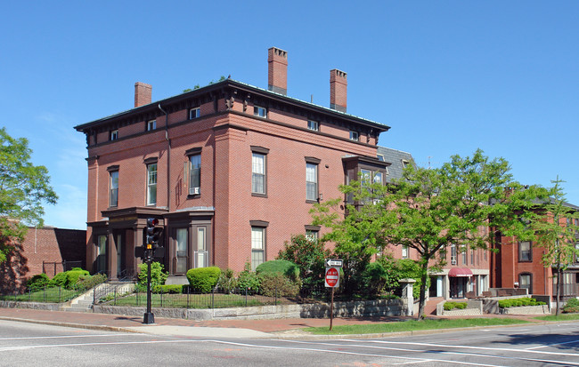 Longfellow Commons in Portland, ME - Building Photo - Building Photo