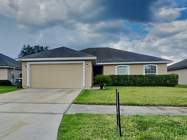 6463 Silk Leaf Ln