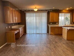 8760 Medford St, Unit 106 in Riverside, CA - Building Photo - Building Photo