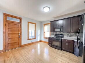4322 W Kamerling Ave in Chicago, IL - Building Photo - Building Photo