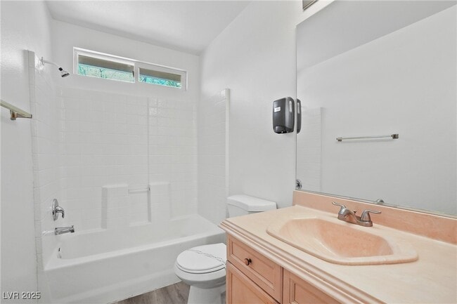 8473 Birthstone Ave in Las Vegas, NV - Building Photo - Building Photo