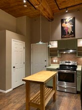 156 Front St, Unit 108 in Exeter, NH - Foto de edificio - Building Photo