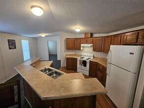 1225 Osteen St in Vidor, TX - Building Photo - Building Photo
