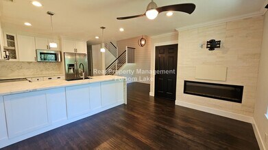 102 Pierpoint Cir in Folsom, CA - Building Photo - Building Photo
