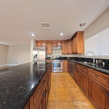 6593 Sunset Pines St in Las Vegas, NV - Building Photo - Building Photo