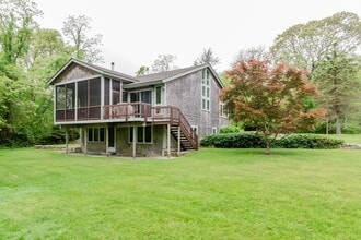 3 Nonquitt Ave in Dartmouth, MA - Building Photo - Building Photo