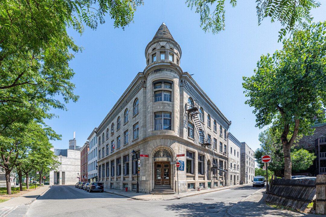 William-Watson-Ogilvie in Montréal, QC - Building Photo