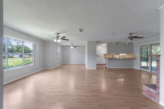 38 Sharilyn Dr in Shalimar, FL - Building Photo - Building Photo