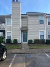 308 Thalia Station Ct, Unit 308 Thalia Station Court in Virginia Beach, VA - Building Photo - Building Photo