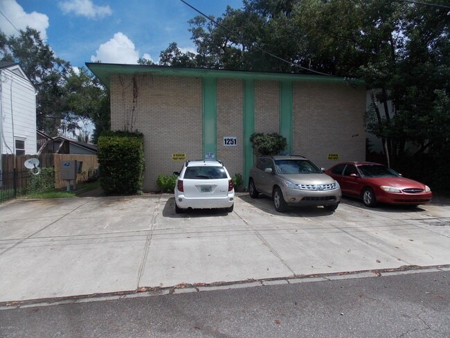 1251 Donald St-Unit -6 in Jacksonville, FL - Building Photo - Building Photo