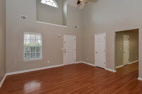 10 Belmont Park Ln in Newnan, GA - Foto de edificio - Building Photo