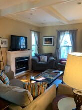 23 Rowe St in Boston, MA - Building Photo - Building Photo