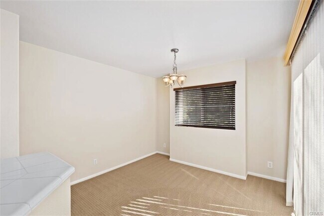 property at 1 Firenze Ct