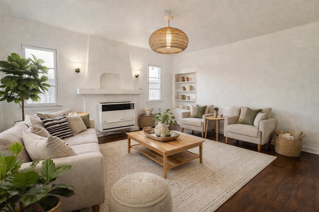 property at 1500-1502.5-15025 S Sycamore Ave