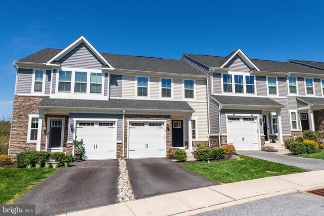 157 Mulberry Dr in Malvern, PA - Building Photo - Building Photo