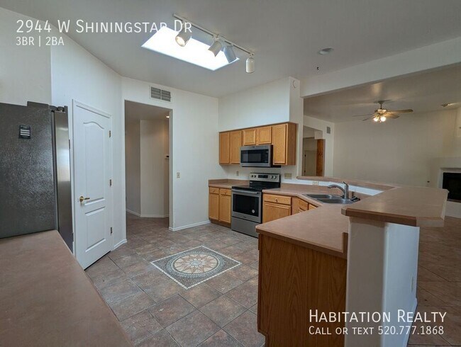 2944 W Shiningstar Dr in Tucson, AZ - Building Photo - Building Photo