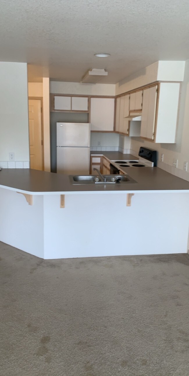 Summit View in Salem, OR - Building Photo - Building Photo