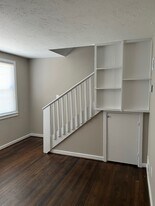 2774 Iverson St, Unit 82 in Hillcrest Heights, MD - Building Photo