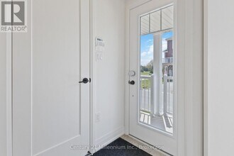 5 Dunes Dr in Wasaga Beach, ON - Building Photo - Building Photo