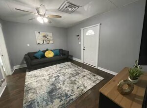 4201 Irvington Blvd in Houston, TX - Building Photo - Building Photo