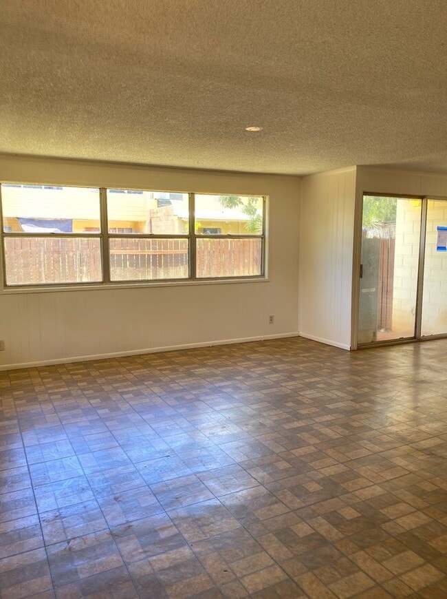 85-135 Ala Akau St in Waianae, HI - Building Photo - Building Photo