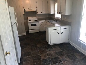 3024 Amity Garden Ct in Charlotte, NC - Building Photo - Building Photo