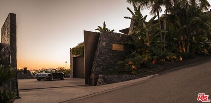 1851 N Stanley Ave in West Hollywood, CA - Building Photo - Building Photo