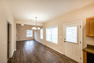 595 Kincaid Cove Ln in Odenville, AL - Building Photo - Building Photo
