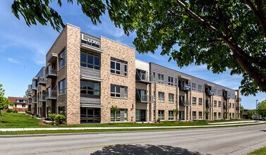 Luxe Sheboygan Luxury Apartments in Sheboygan, WI - Foto de edificio - Building Photo