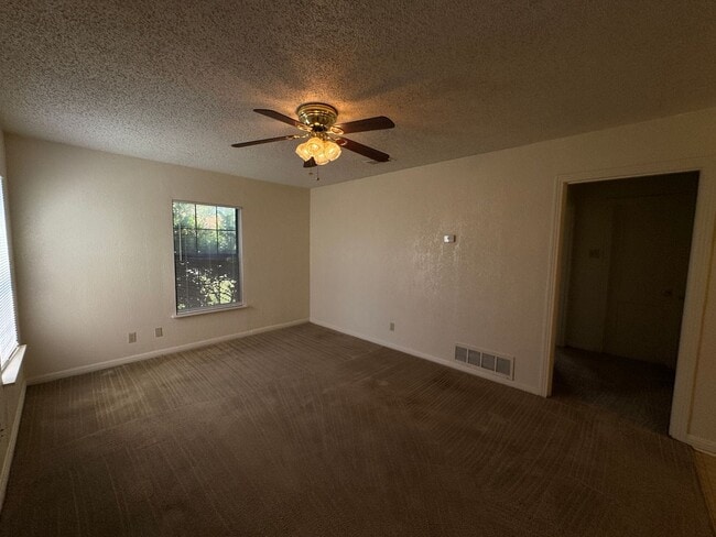 708-708 Carrie Ave in Killeen, TX - Foto de edificio - Building Photo