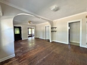402 Montrose Ave in Kalamazoo, MI - Building Photo - Building Photo