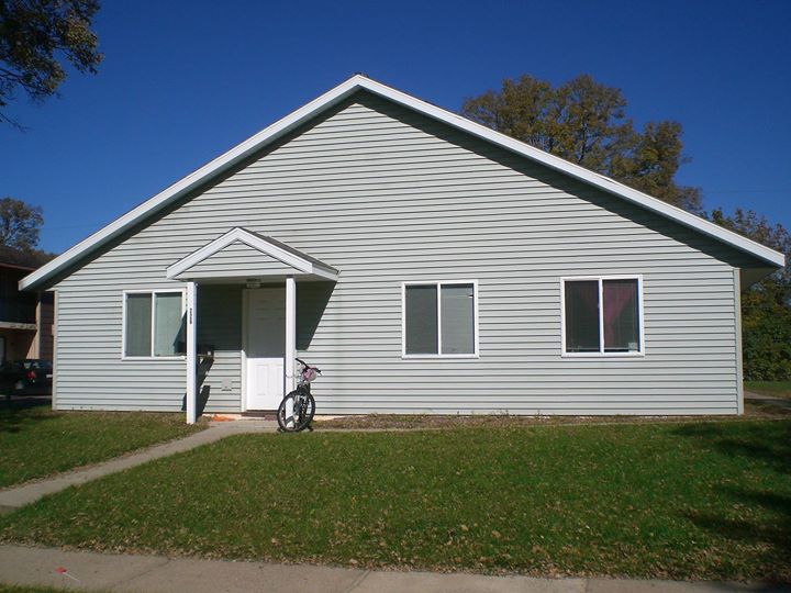 726 Menomonie St, Unit #2 in Eau Claire, WI - Building Photo