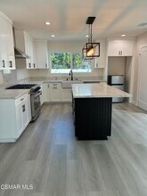 4900 Stern Ave in Los Angeles, CA - Building Photo - Building Photo